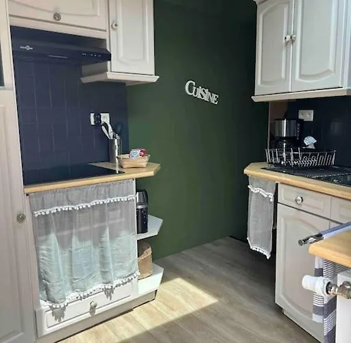 Дом отдыха Downtown Cozy - 4 Pl - Шато-Гонтье